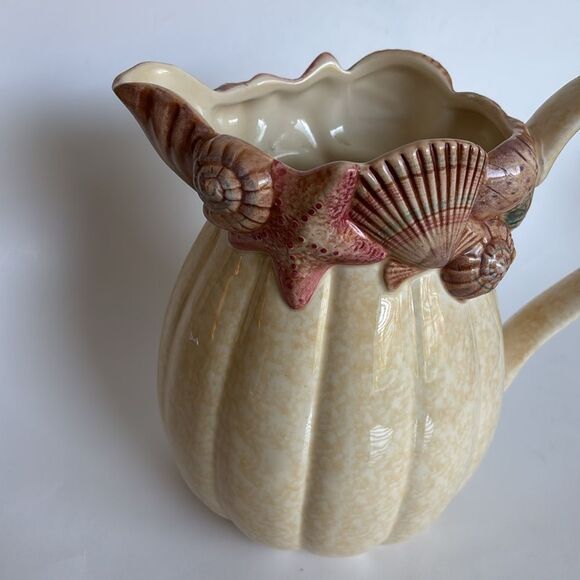Vintage Fitz & Floyd Omnibus Seashell Pitcher Tan Pink Shell 64 Oz - Picture 2 of 11